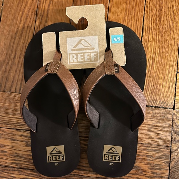 Reef Shoes - New Reef Sz 4-5 Brown Flip Flops
